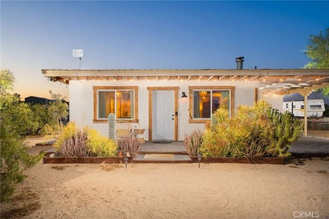 69126 Rainier, 29 Palms, CA 92277