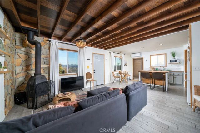 69126 Rainier, 29 Palms, CA 92277