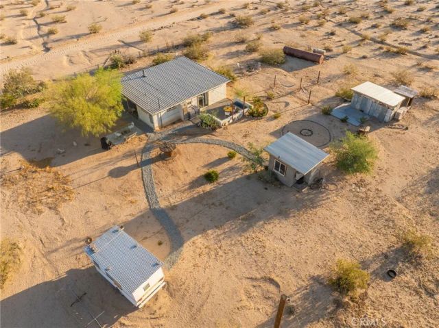 69126 Rainier, 29 Palms, CA 92277