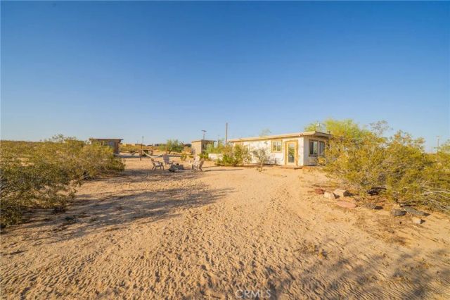 69126 Rainier, 29 Palms, CA 92277