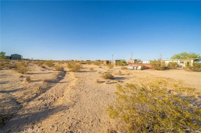 69126 Rainier, 29 Palms, CA 92277