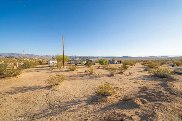 69126 Rainier, 29 Palms, CA 92277