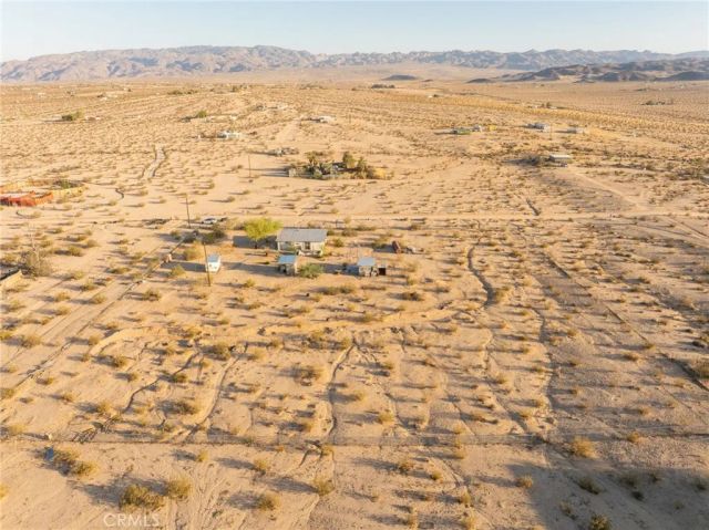 69126 Rainier, 29 Palms, CA 92277
