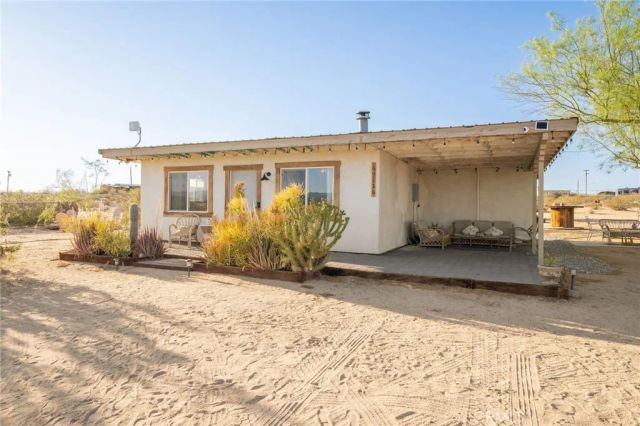 69126 Rainier, 29 Palms, CA 92277