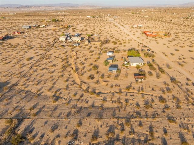 69126 Rainier, 29 Palms, CA 92277