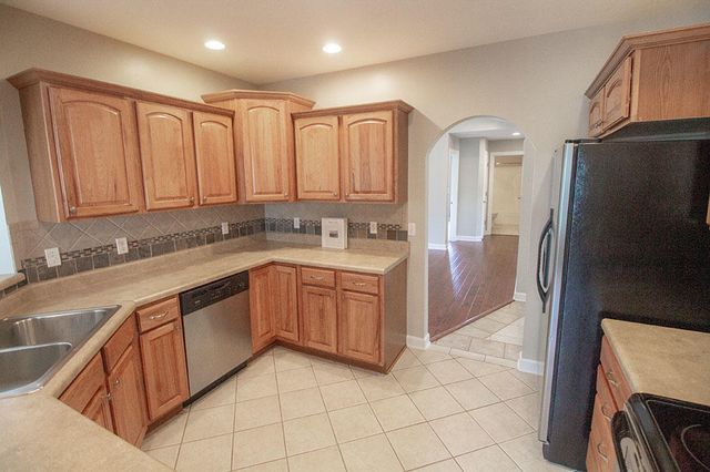 7106 STANWOOD DR, Columbia, MO 65203