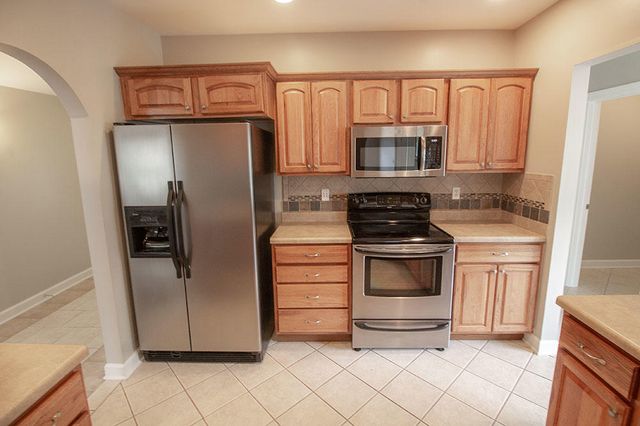 7106 STANWOOD DR, Columbia, MO 65203