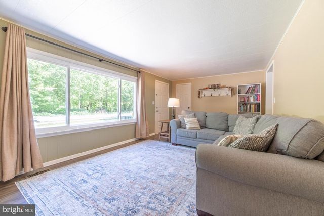 15 WILLOW LN, La Plata, MD 20646