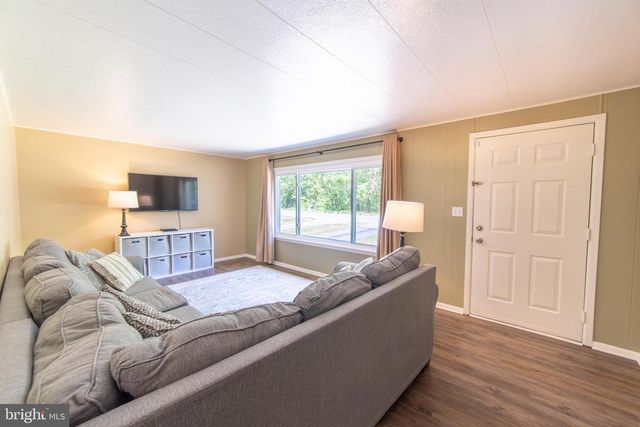 15 WILLOW LN, La Plata, MD 20646