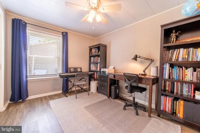 15 WILLOW LN, La Plata, MD 20646