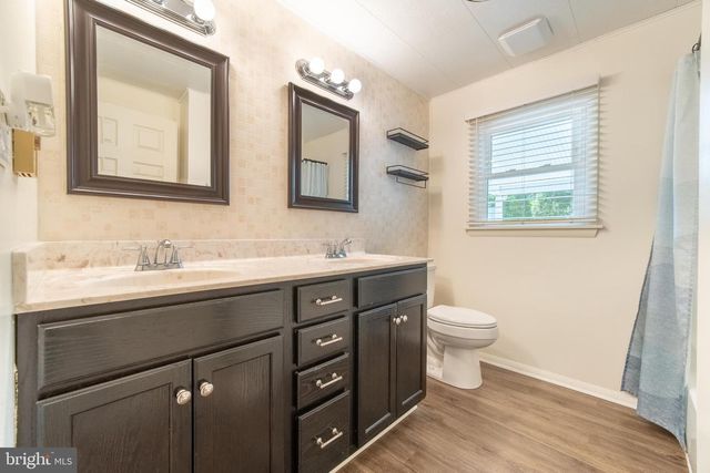 15 WILLOW LN, La Plata, MD 20646