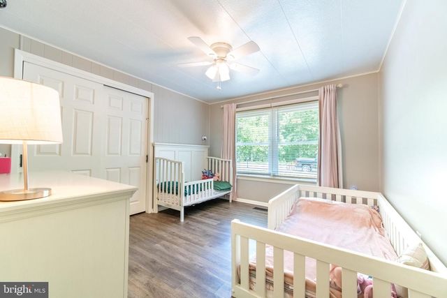 15 WILLOW LN, La Plata, MD 20646