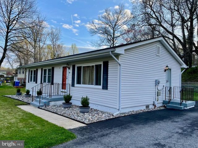 15 WILLOW LN, La Plata, MD 20646