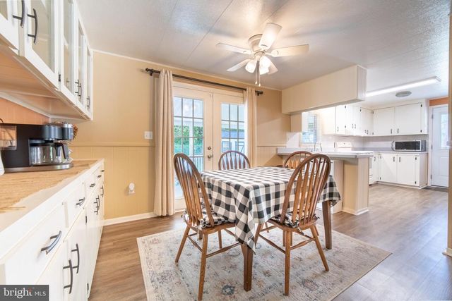 15 WILLOW LN, La Plata, MD 20646