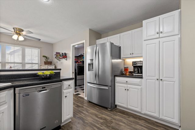 3702 BEDFORD DR, Columbia, MO 65203