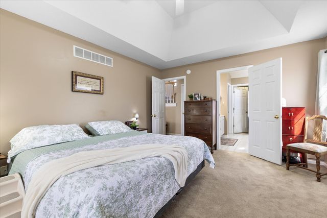 3702 BEDFORD DR, Columbia, MO 65203