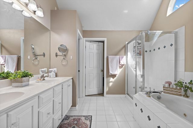 3702 BEDFORD DR, Columbia, MO 65203