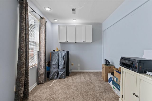 3702 BEDFORD DR, Columbia, MO 65203