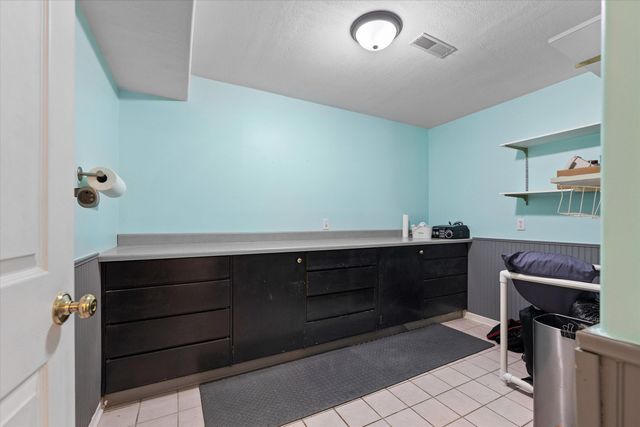 3702 BEDFORD DR, Columbia, MO 65203