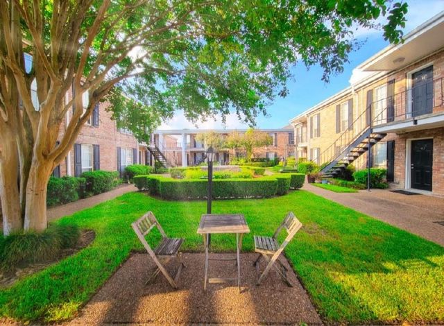 6410 Del Monte Drive 115, Houston, TX 77057