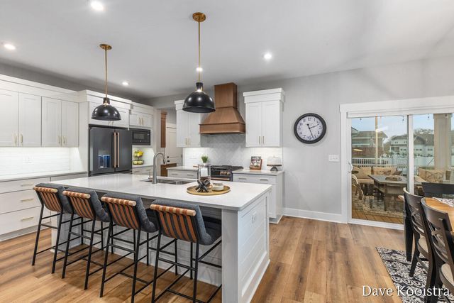 8218 Boardwalk Drive Sw, Byron Twp, MI 49315