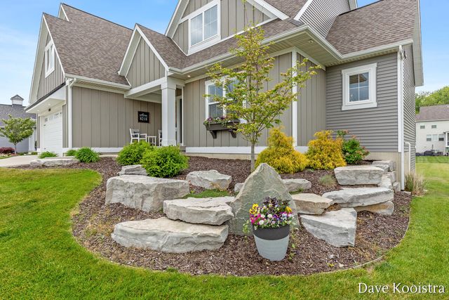 8218 Boardwalk Drive Sw, Byron Twp, MI 49315