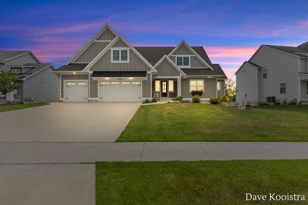 8218 Boardwalk Drive Sw, Byron Twp, MI 49315