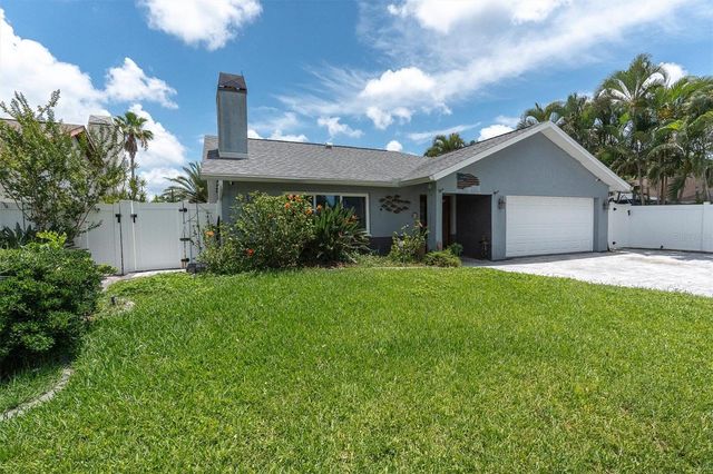 12107 72ND WAY, Largo, FL 33773