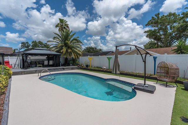 12107 72ND WAY, Largo, FL 33773