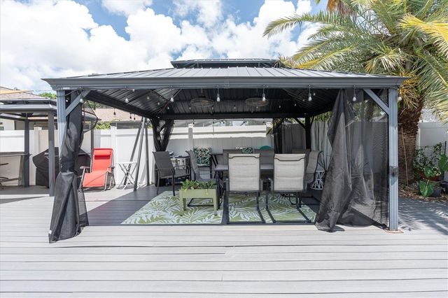 12107 72ND WAY, Largo, FL 33773