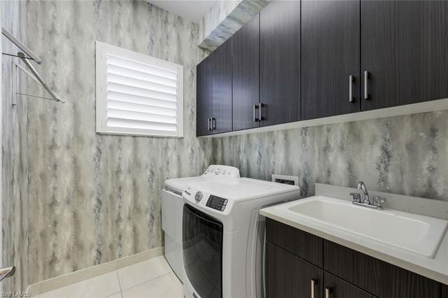 28393 Turin CT, Bonita Springs, FL 34135