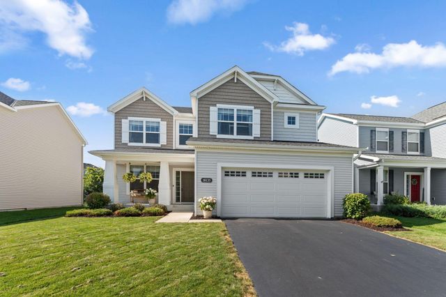 18135 Gladstone Trail, Lakeville, MN 55044