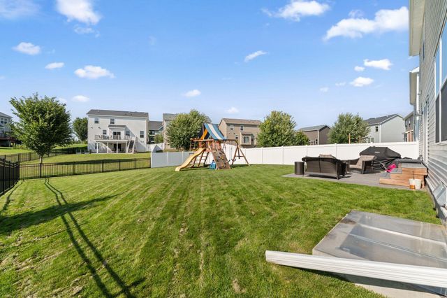 18135 Gladstone Trail, Lakeville, MN 55044