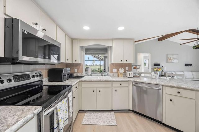 36 BUNKER CIRCLE, Rotonda West, FL 33947