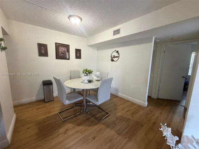 10054 Winding Lake Rd 103, Sunrise, FL 33351