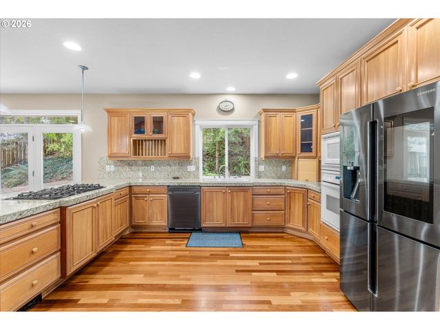 11073 Se RIMROCK Dr, Happy Valley, OR 97086