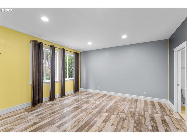 11073 Se RIMROCK Dr, Happy Valley, OR 97086