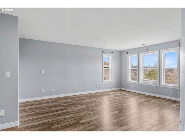 11073 Se RIMROCK Dr, Happy Valley, OR 97086