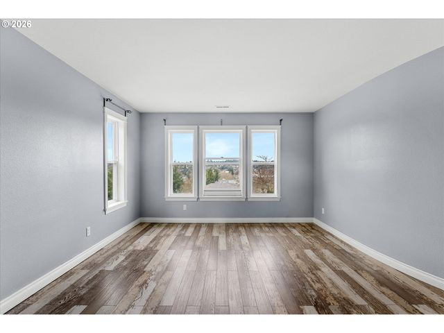 11073 Se RIMROCK Dr, Happy Valley, OR 97086