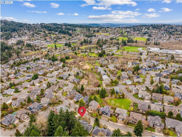 11073 Se RIMROCK Dr, Happy Valley, OR 97086