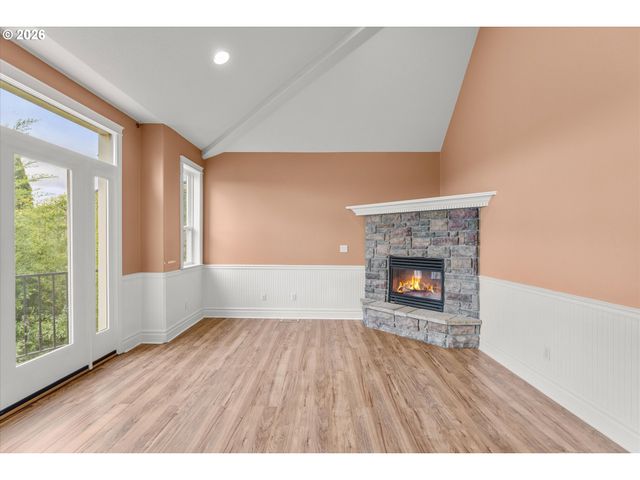 11073 Se RIMROCK Dr, Happy Valley, OR 97086