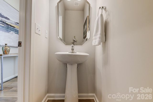 6114 Vasey Street, Charlotte, NC 28269