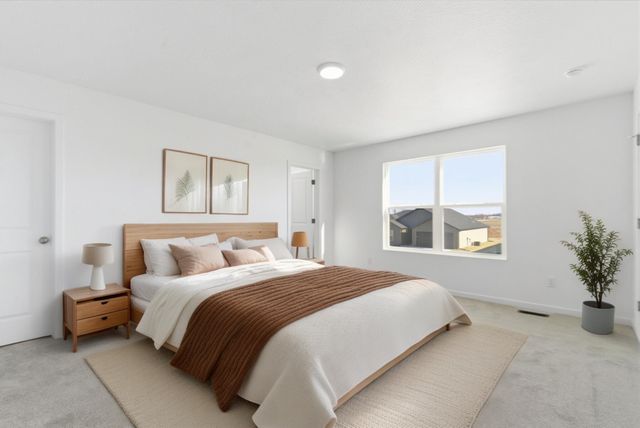 222 S Chesterfield Avenue, Rogersville, MO 65742