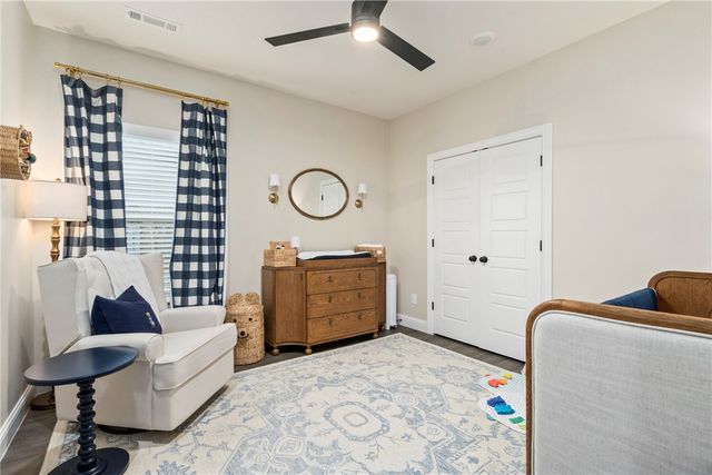 1041 Sunshine Court, Centerton, AR 72719
