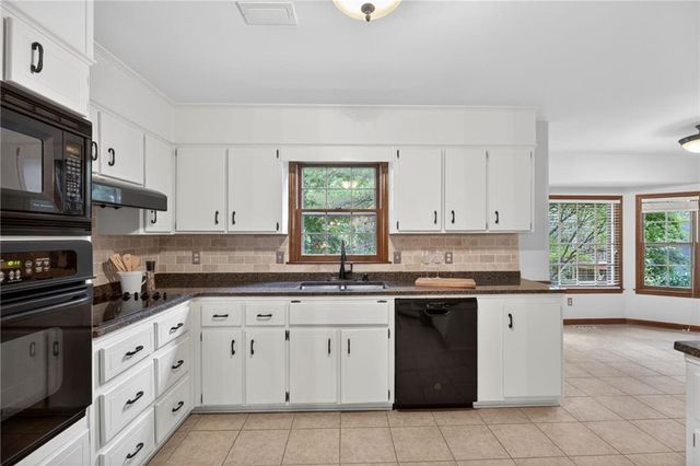 233 Shadowlake Court SE, Marietta, GA 30067