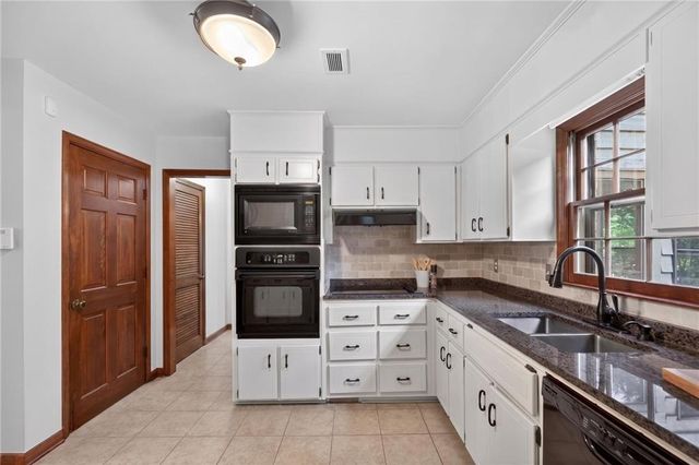 233 Shadowlake Court SE, Marietta, GA 30067