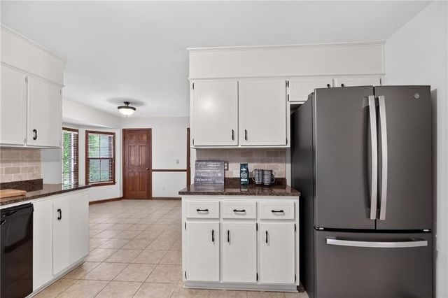 233 Shadowlake Court SE, Marietta, GA 30067