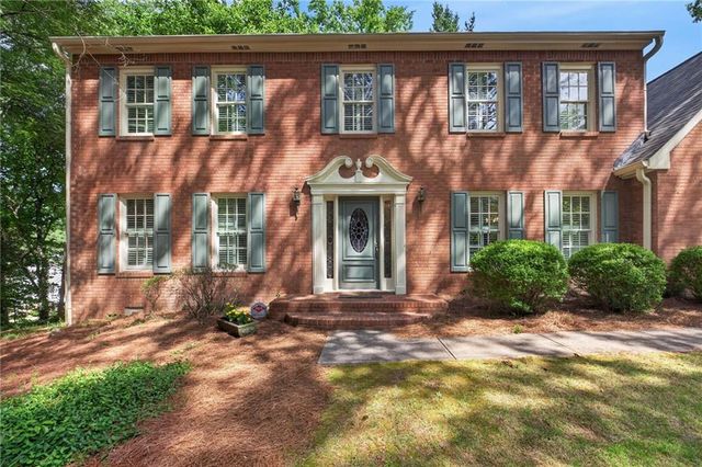 233 Shadowlake Court SE, Marietta, GA 30067