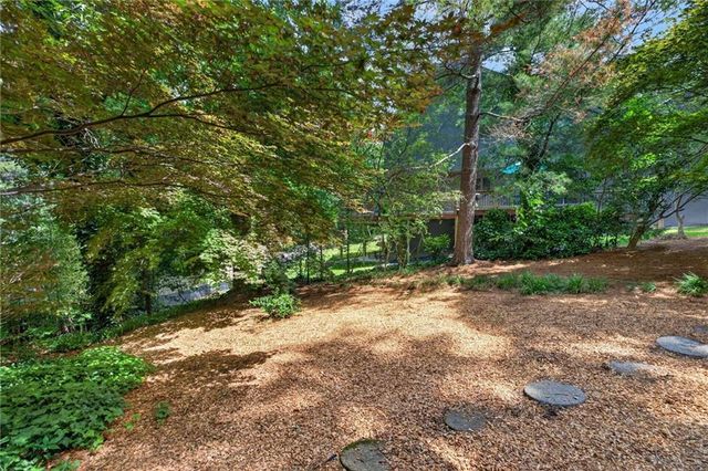 233 Shadowlake Court SE, Marietta, GA 30067