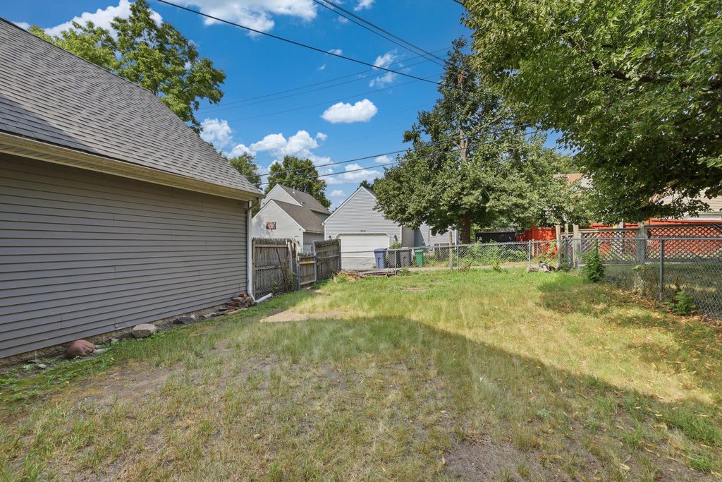 2613 Emerson Avenue N, Minneapolis, MN 55411 — photo 2